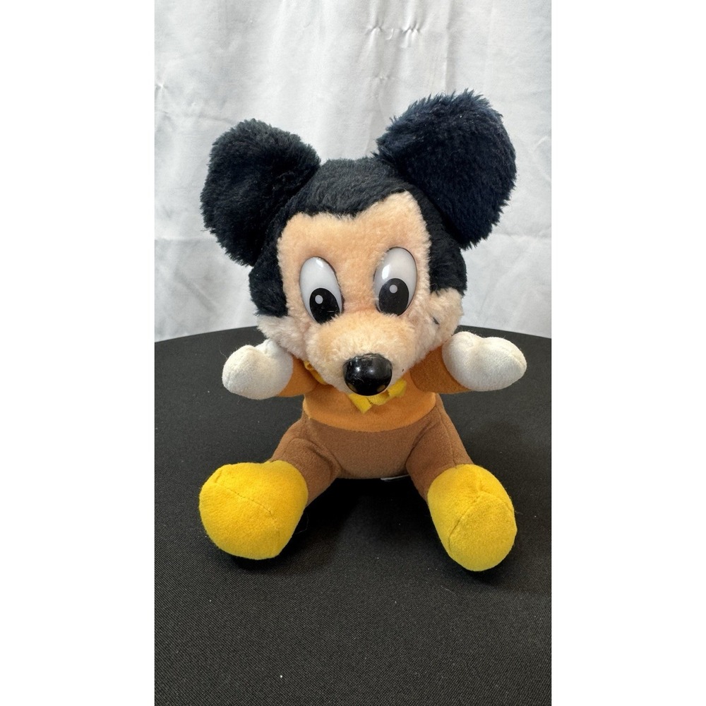 Disney Mickey's Christmas Carol 7" Mickey Mouse Plush Vintage 80's